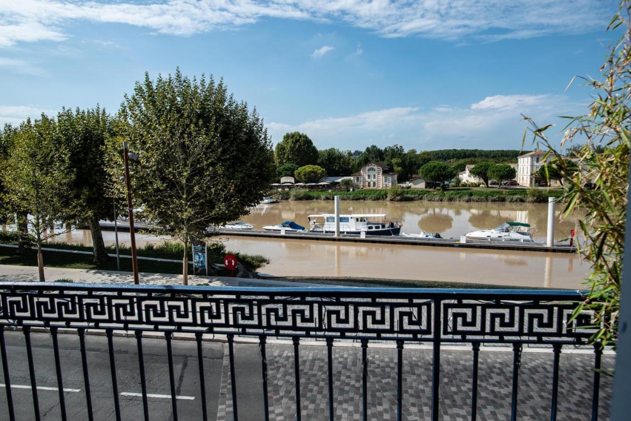 Hotel De La Tour Libourne Buitenkant foto