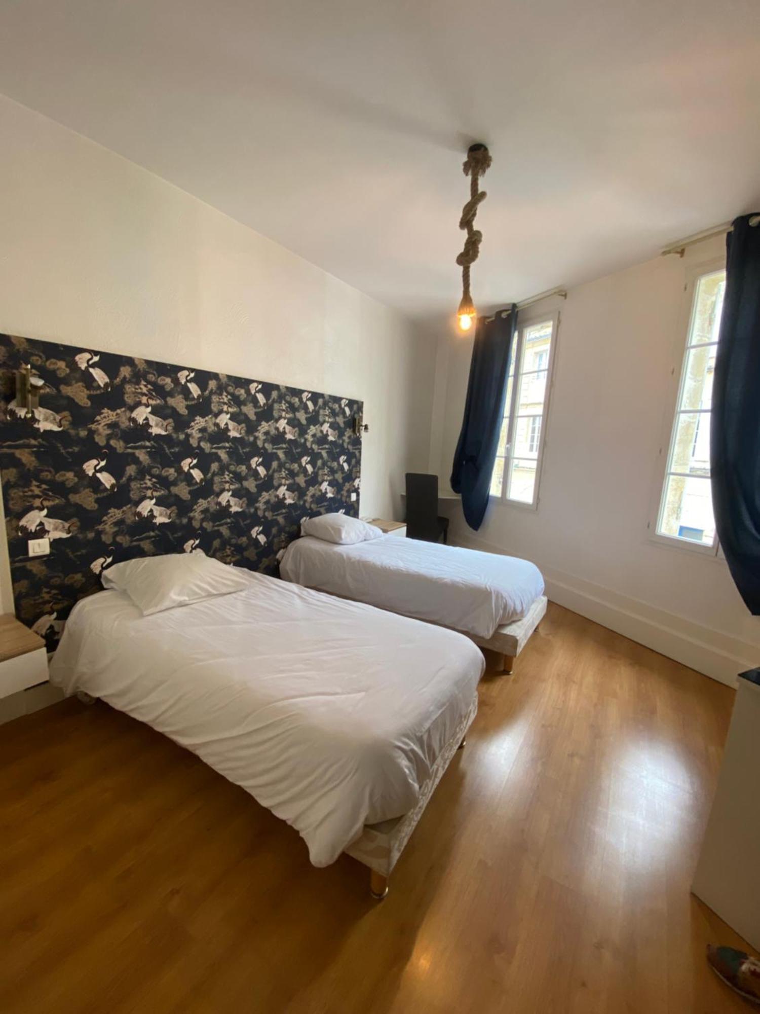 Hotel De La Tour Libourne Buitenkant foto